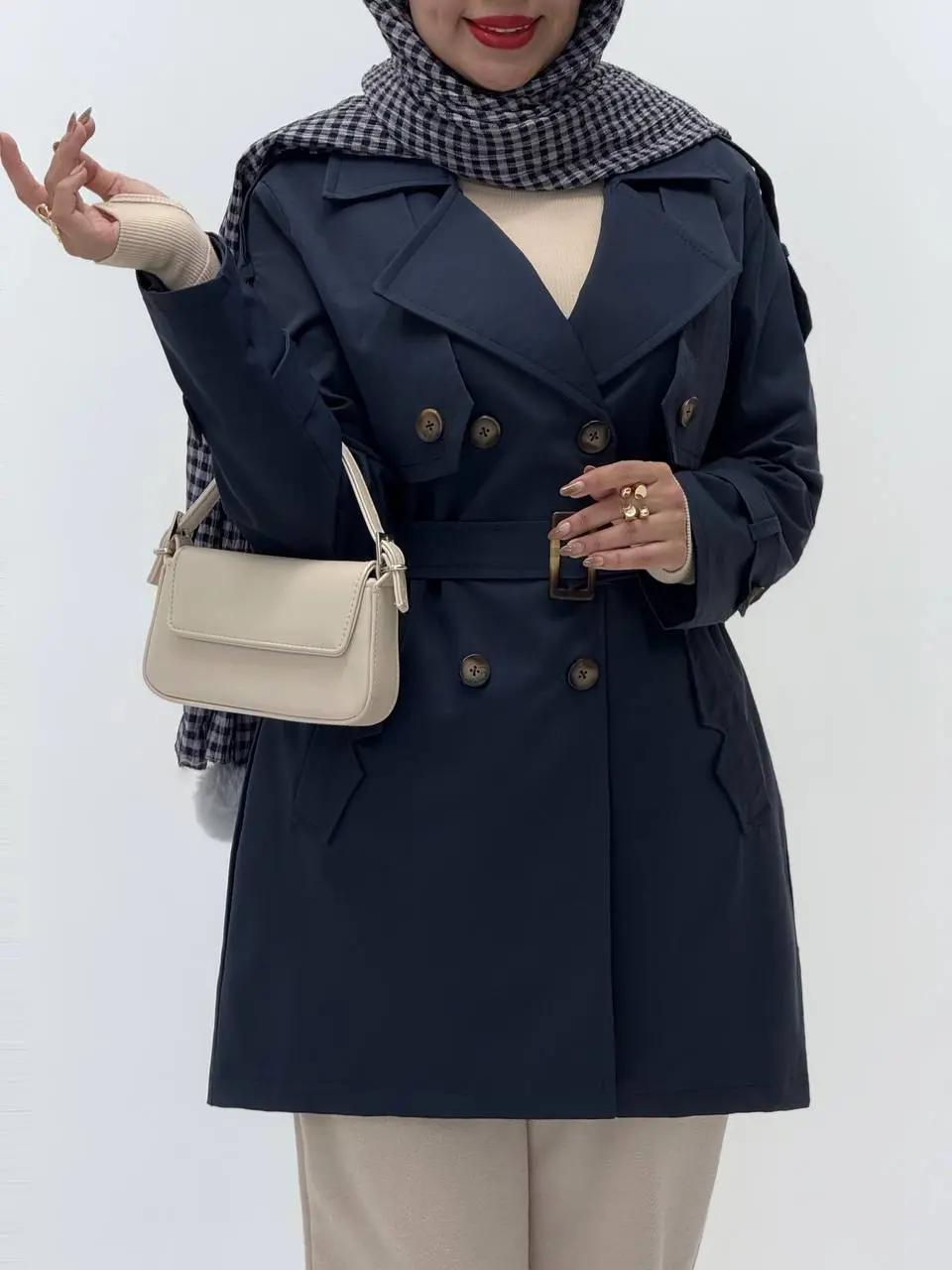 3529 - بارونی آستردار نینا